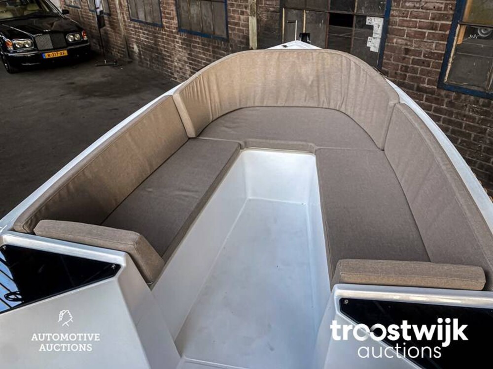 Valory  Sloep 480 Boot 9,8 PS 2022 -NEU-