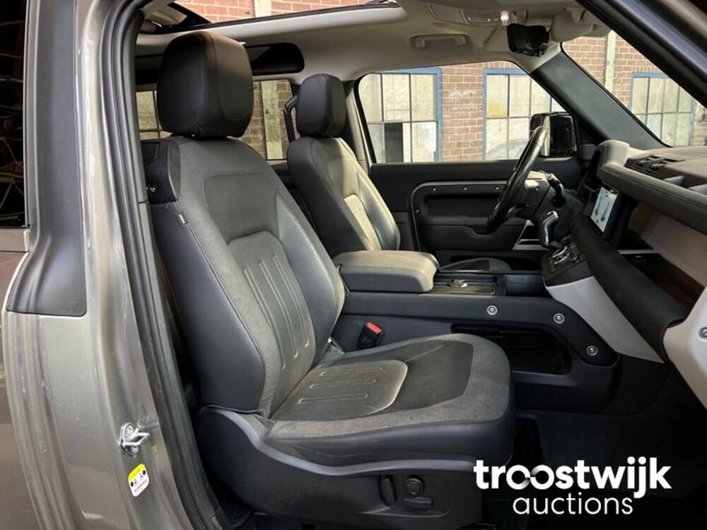 Land Rover Defender 3.0 D250 90 X-Dynamic SE 249hp 2021, L-453-GX