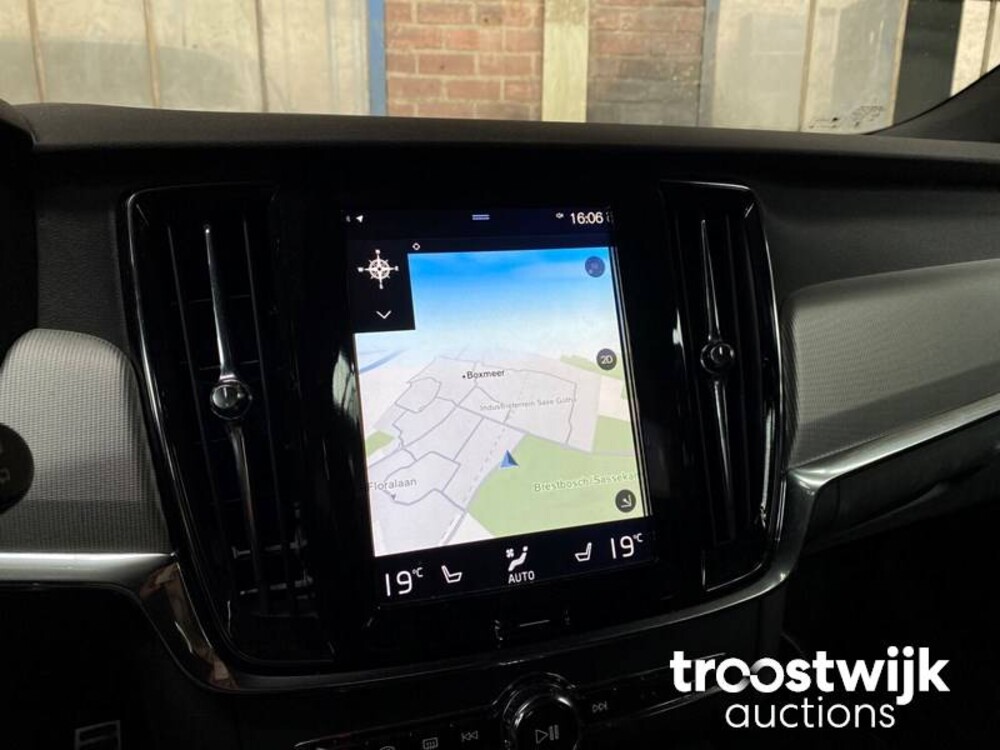 Volvo V90 2.0 D3 R-Design 150PS 2018 -Orig. NL-, TD-326-B