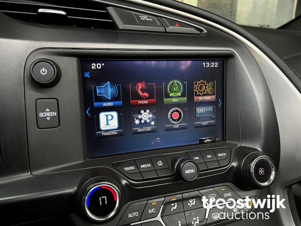 Chevrolet Corvette C7 Convertible 6.2 V8 Stingray 466PS 2015, L-032-RG