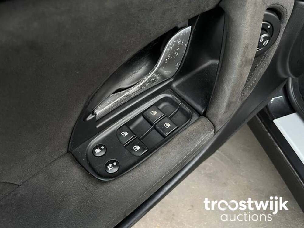 Maserati Quattroporte GTS 4.7 V8 439PS 2011