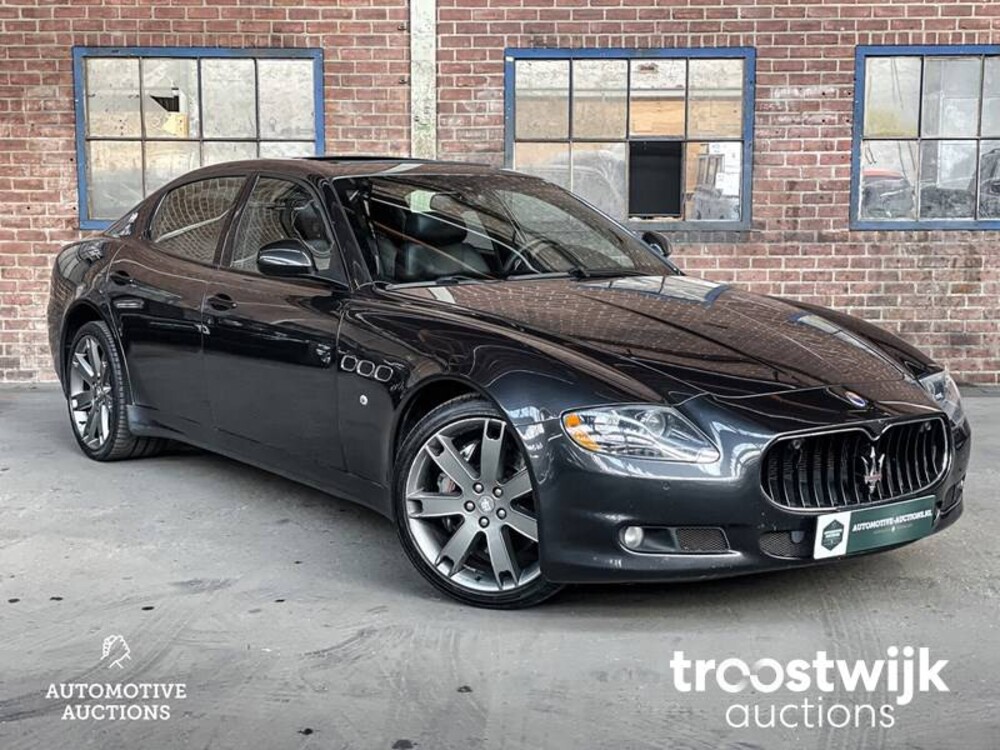 Maserati Quattroporte GTS 4.7 V8 439PS 2011