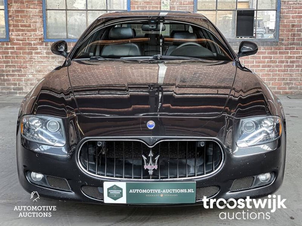 Maserati Quattroporte GTS 4.7 V8 439PS 2011
