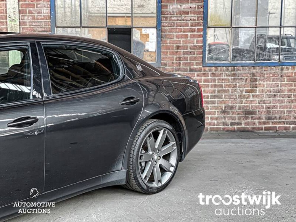 Maserati Quattroporte GTS 4.7 V8 439PS 2011