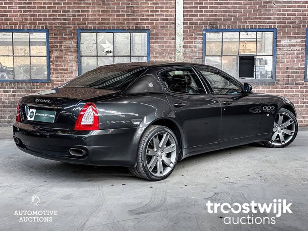 Maserati Quattroporte GTS 4.7 V8 439PS 2011