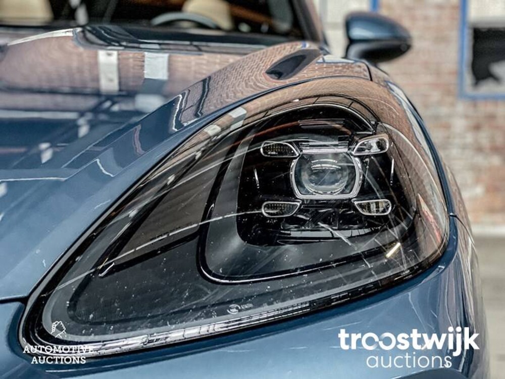 Porsche Cayenne 3.0 V6 340PS 2018 NEU-MODELL -Orig. NL-, ST-296-D