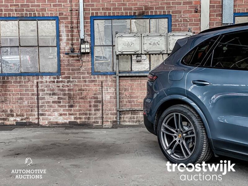 Porsche Cayenne 3.0 V6 340PS 2018 NEU-MODELL -Orig. NL-, ST-296-D