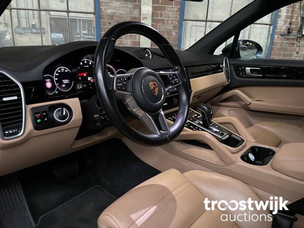 Porsche Cayenne 3.0 V6 340PS 2018 NEU-MODELL -Orig. NL-, ST-296-D