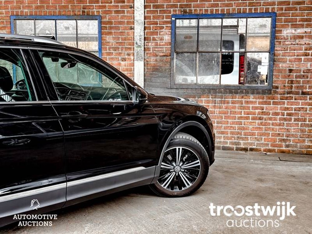 Volkswagen Tiguan 2.0 TDI Connected 190PS 2016, NF-933-L