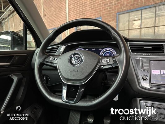 Volkswagen Tiguan 2.0 TDI Connected 190hp 2016, NF-933-L