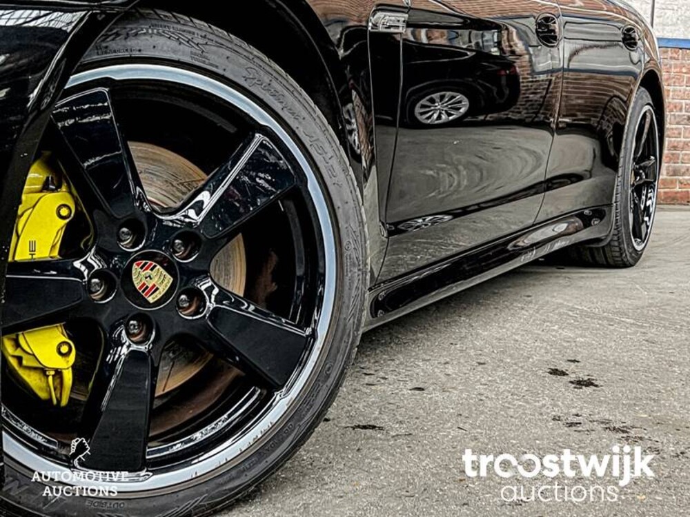 Porsche  Panamera 4S 4.8 V8  401PS 2010