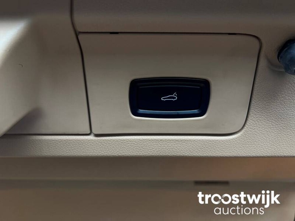 Porsche  Panamera 4S 4.8 V8  401PS 2010