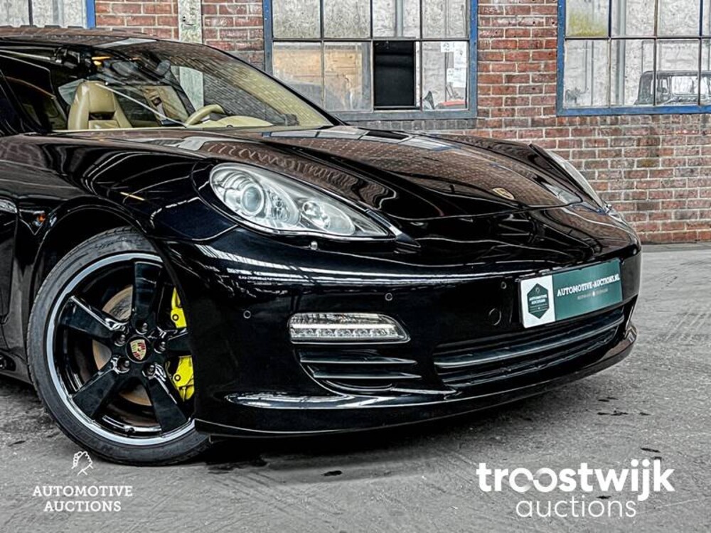 Porsche  Panamera 4S 4.8 V8  401PS 2010