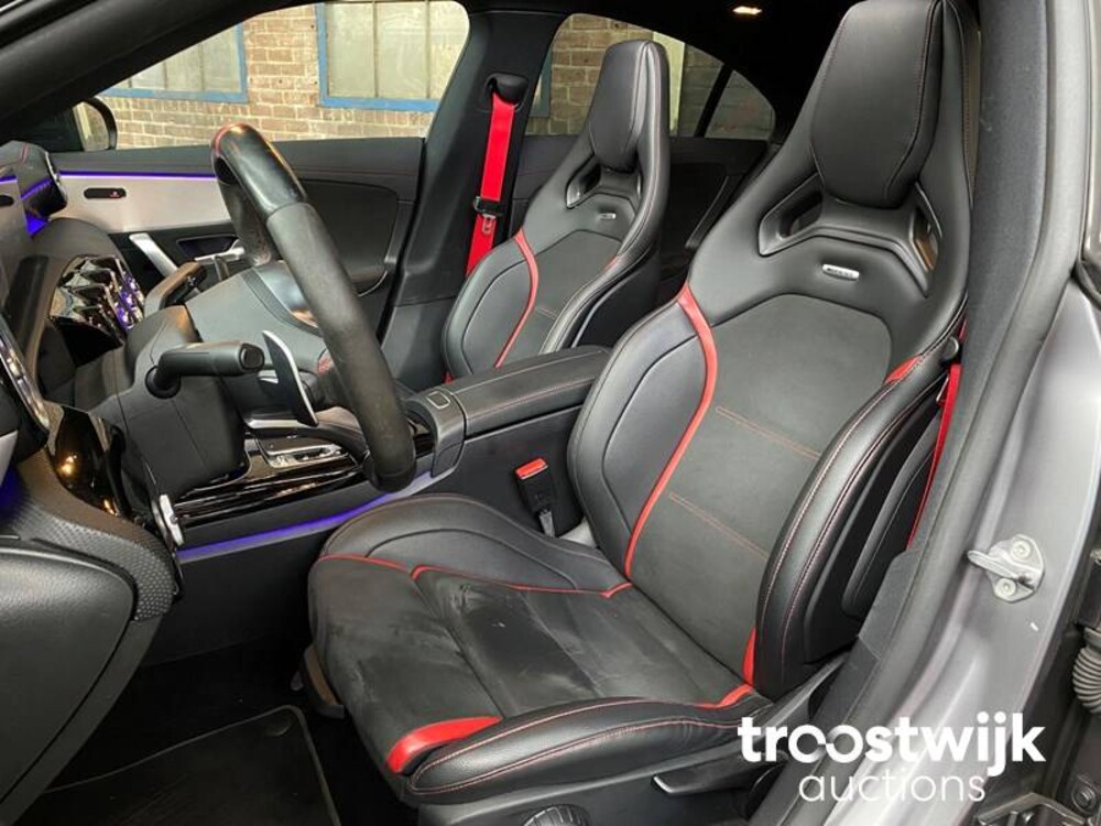 Mercedes-Benz CLA35 AMG 4Matic Premium Plus 306 PS 2019, J-752-SH