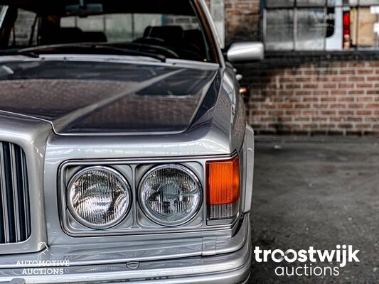 Bentley Brooklands 6.8 V8 249PS 1996, 95-HGZ-1