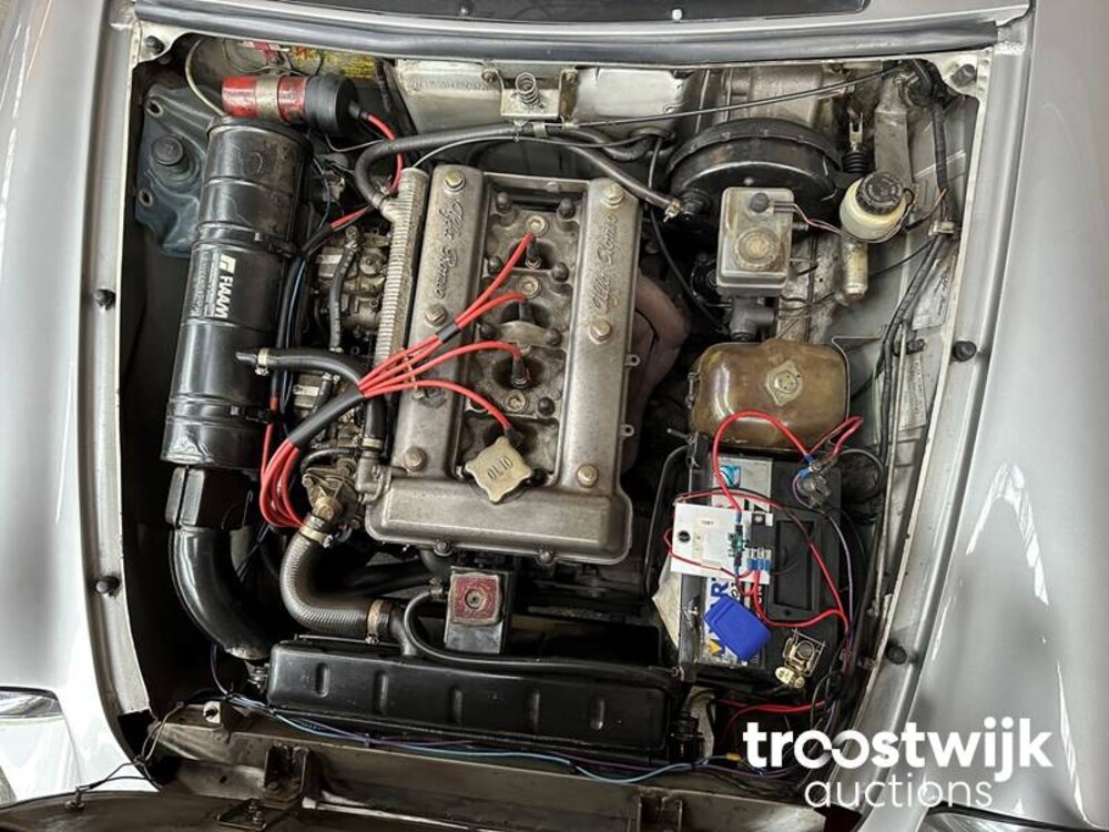 Alfa Romeo Spider 2.0 Veloce 128pk 1984, JD-XP-73