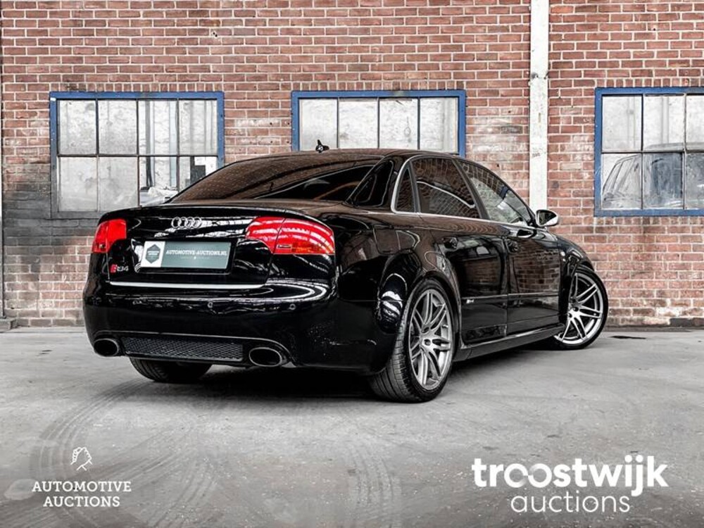 Audi RS4 4.2 V8 Quattro Sedan 420pk 2008 -Youngtimer-