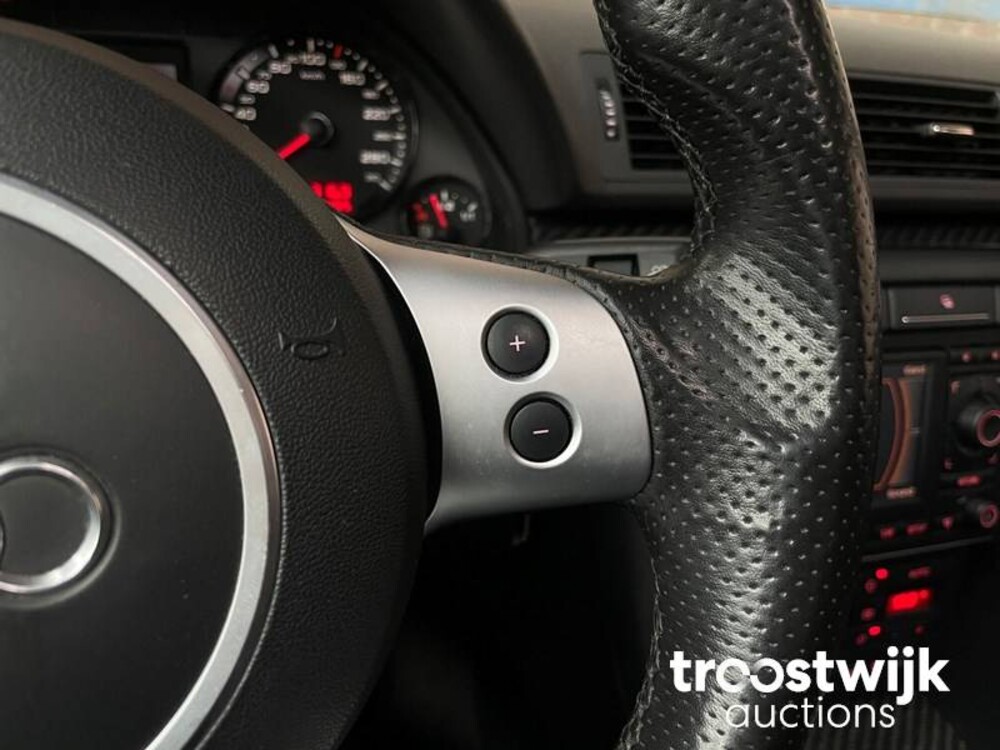 Audi RS4 4.2 V8 Quattro Sedan 420pk 2008 -Youngtimer-