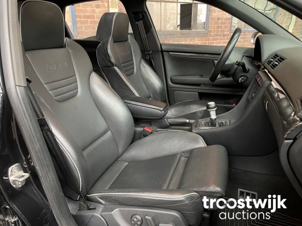 Audi RS4 4.2 V8 Quattro Sedan 420pk 2008 -Youngtimer-