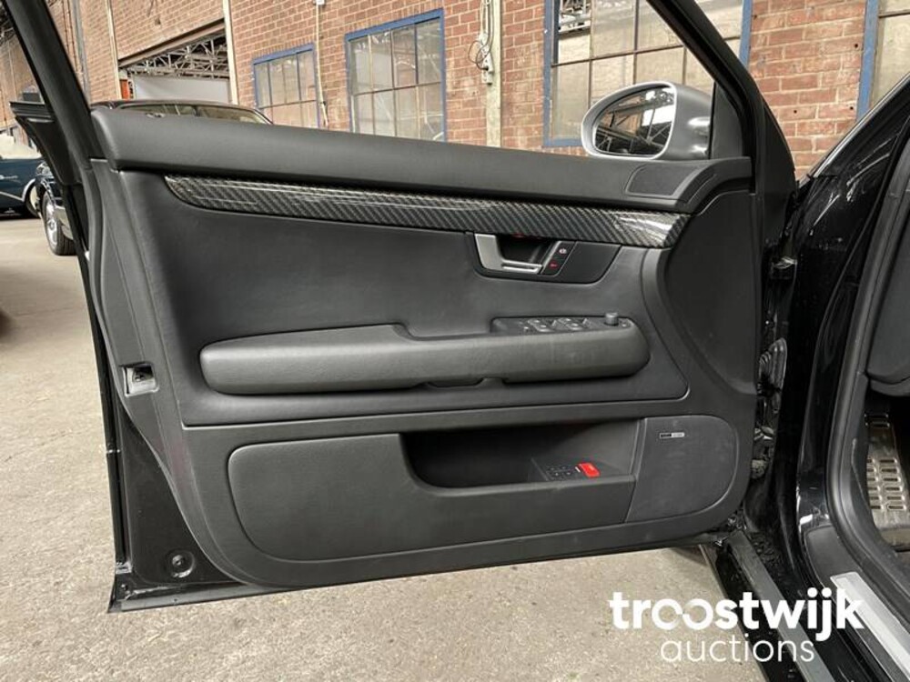 Audi RS4 4.2 V8 Quattro Sedan 420pk 2008 -Youngtimer-