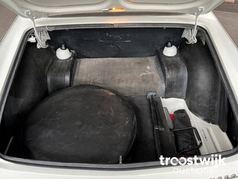 Peugeot 404 Cabriolet  72pk 1969