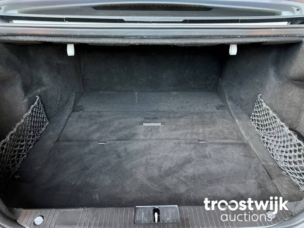 Mercedes-Benz S500L 5.5 V8 388pk 2006 -Youngtimer-