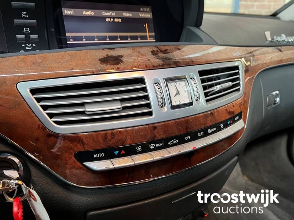 Mercedes-Benz S500L 5.5 V8 388pk 2006 -Youngtimer-