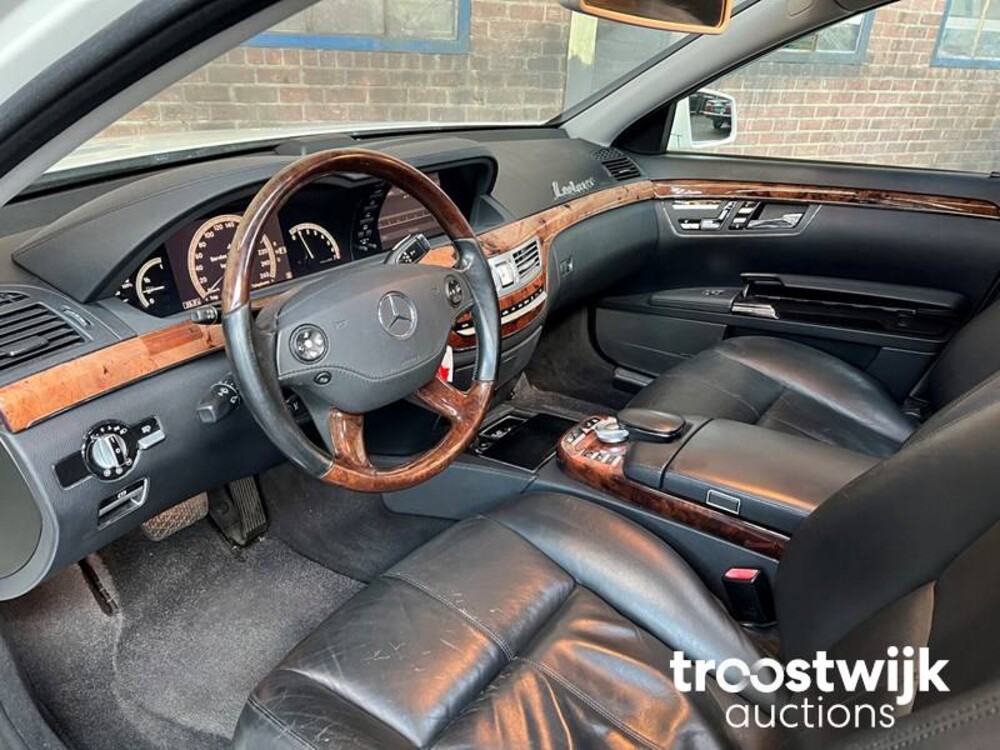 Mercedes-Benz S500L 5.5 V8 388pk 2006 -Youngtimer-
