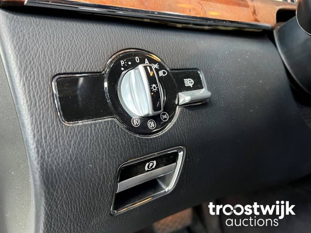 Mercedes-Benz S500L 5.5 V8 388pk 2006 -Youngtimer-