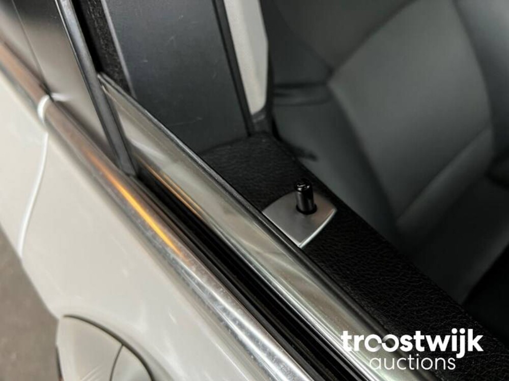 BMW 750Li  F02 4.4 7-serie 407pk 2010