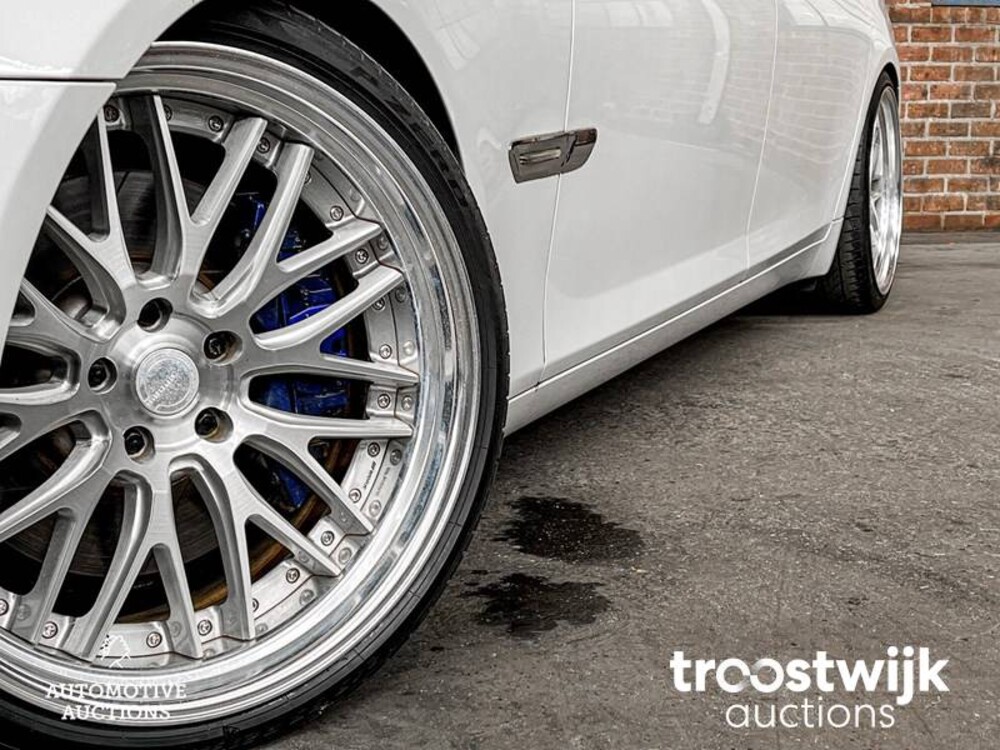 BMW 750Li  F02 4.4 7-serie 407pk 2010