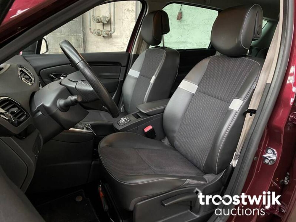 Renault Grand Scenic Bose 1.2 TCe 131pk 2014 -Orig. NL-, 8-TGK-75
