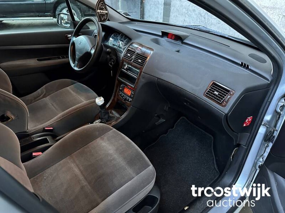 Peugeot 307 1.6-16V XT 109pk 2004 -Orig. NL-, 09-PL-JS