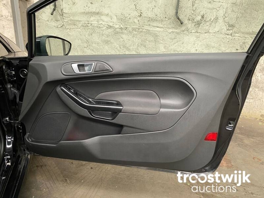 Ford Fiesta 1.0 EcoB. Titanium X 125pk 2015, R-050-JR