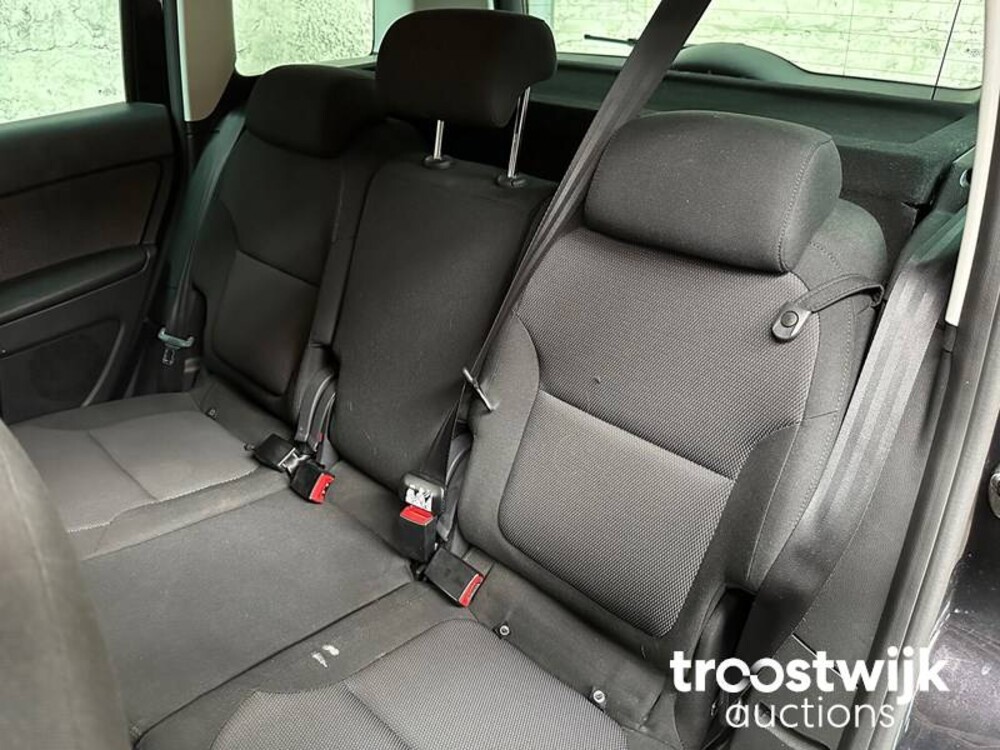 Skoda Yeti TSI 1.8 Ambition 4x4 160pk 2010 -Orig. NL-, 38-KZP-7