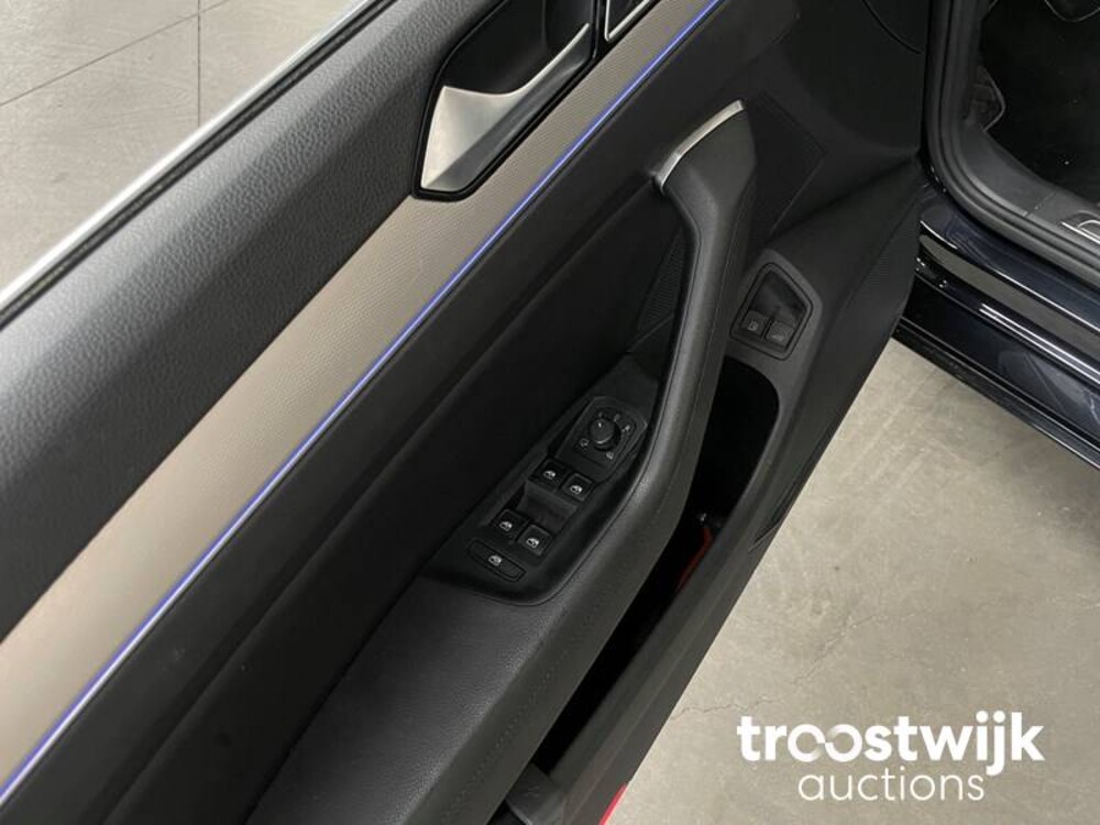 Volkswagen Passat GTE Variant 1.4 TSI Highline 156pk 2015, -Orig.NL-, HK-798-V