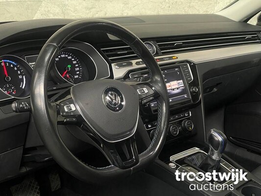 Volkswagen Passat GTE Variant 1.4 TSI Highline 156hp 2015, -Orig.NL-, HK-798-V