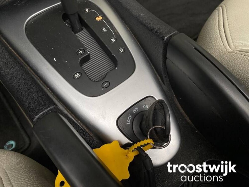 Saab 9-3 Cabrio 2.0t Vector 175pk 2004 -Orig. NL-, 17-PF-SF