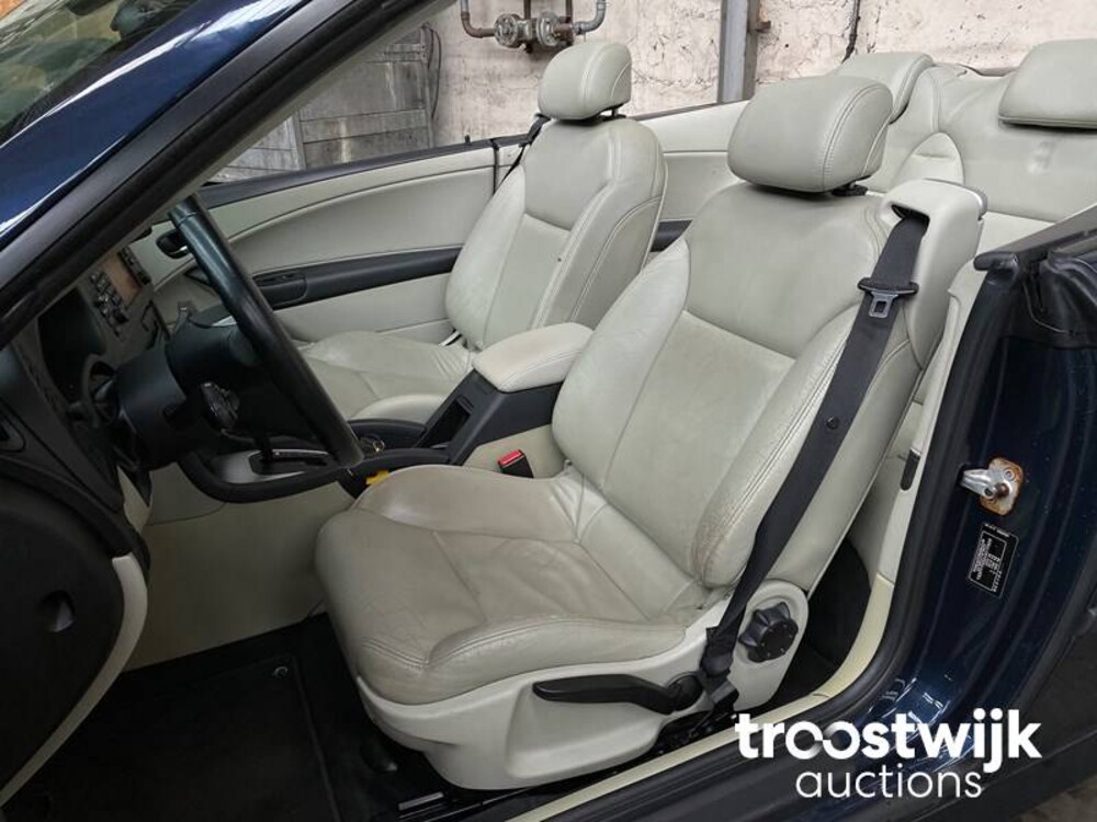 Saab 9-3 Cabrio 2.0t Vector 175pk 2004 -Orig. NL-, 17-PF-SF