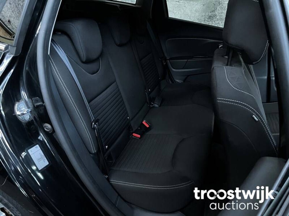 Renault Clio Estate Intens 0.9 TCe 90pk 2017, RR-945-X