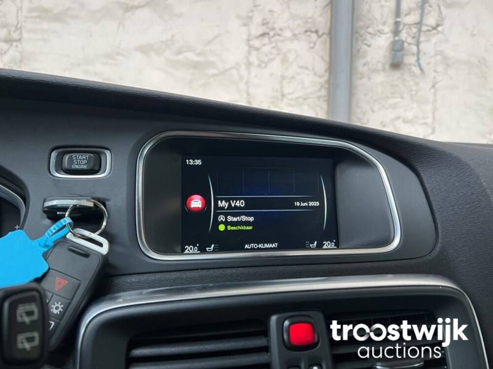 Volvo V40 2.0 D2 R-Design Business 120hp 2015 -Orig.NL-, GT-295-V