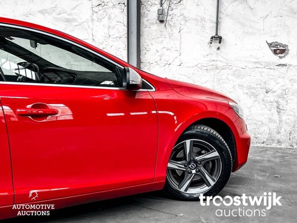 Volvo V40 2.0 D2 R-Design Business 120hp 2015 -Orig.NL-, GT-295-V