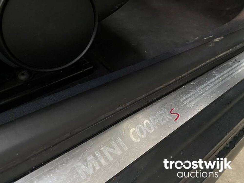 Mini 1.6 Cooper S Chili 163pk 2003, 60-JLV-5