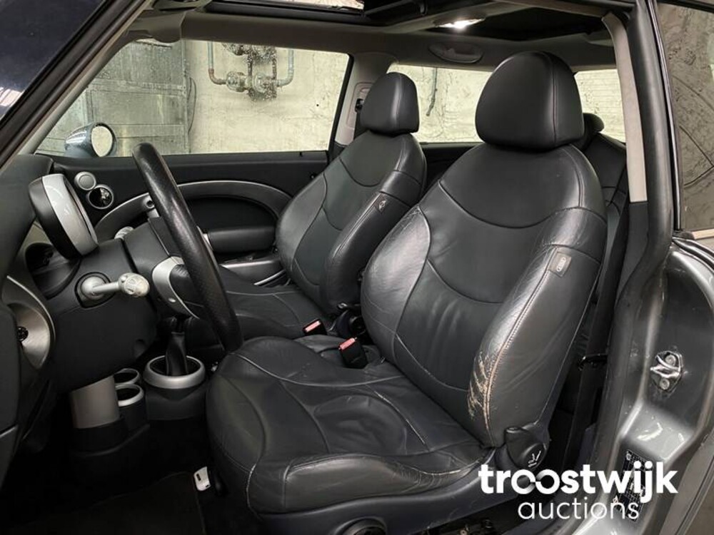 Mini 1.6 Cooper S Chili 163pk 2003, 60-JLV-5