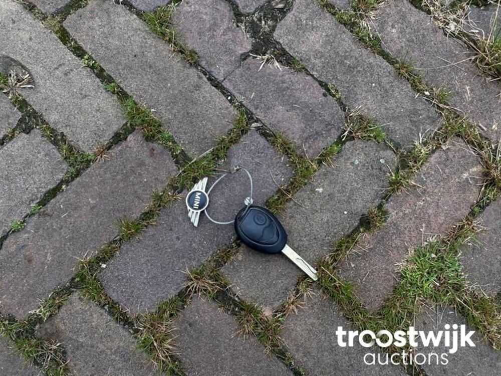 Mini 1.6 Cooper S Chili 163pk 2003, 60-JLV-5