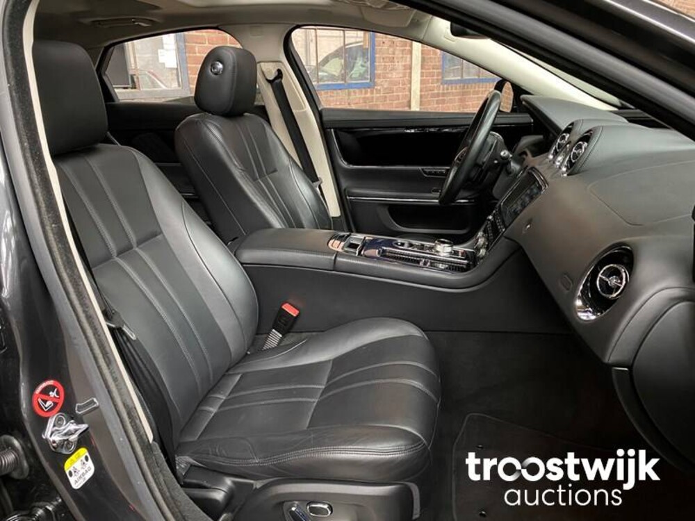 Jaguar XJ 2.0 Premium Luxury 241PS 2013 -Orig. NL-, 7-KBN-78