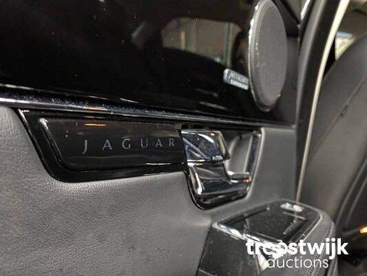 Jaguar XJ 2.0 Premium Luxury 241hp 2013 -Orig. NL-, 7-KBN-78