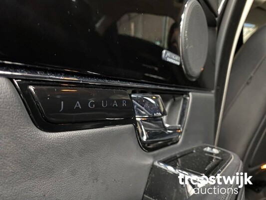 Jaguar XJ 2.0 Premium Luxury 241PS 2013 -Orig. NL-, 7-KBN-78