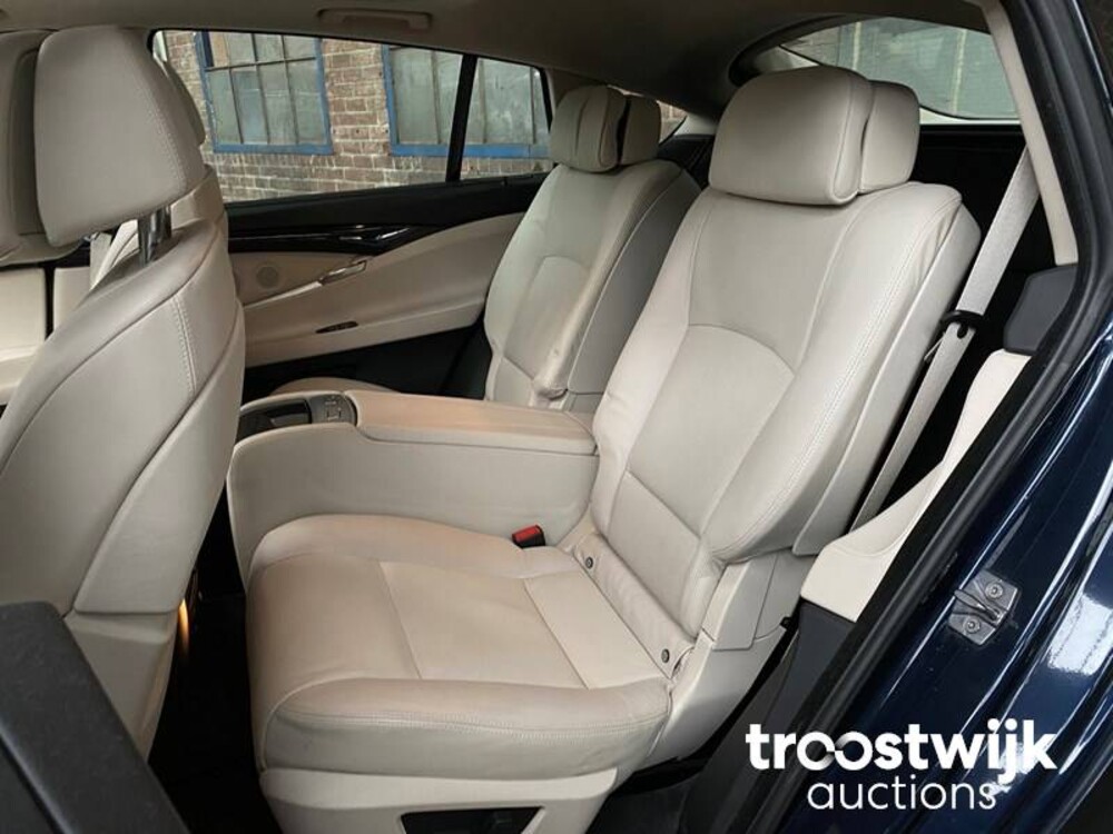 BMW 5-serie Gran Turismo 550xi High Executive 408hp 2010 -Orig. NL-, 08-NGL-6
