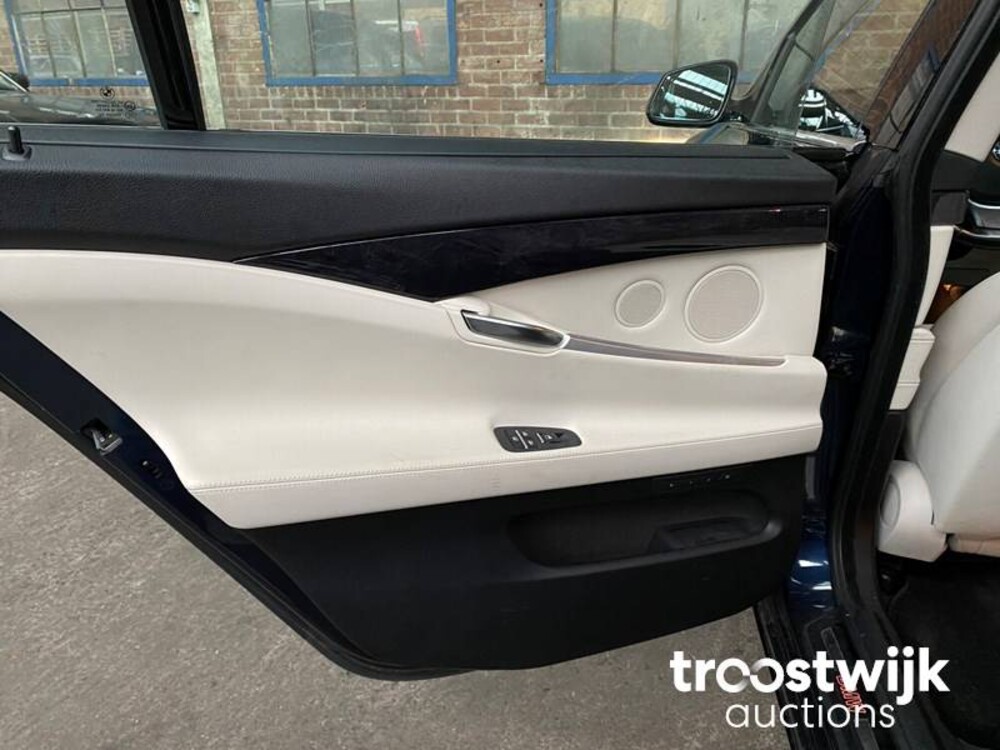 BMW 5-serie Gran Turismo 550xi High Executive 408hp 2010 -Orig. NL-, 08-NGL-6